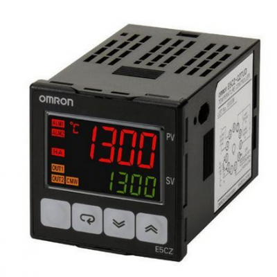 Bộ điều khiển nhiệt độ Omron  E5CSL-RTC AC100-240